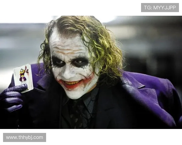 蝙蝠侠:5个镜头道尽他的15年孤独,结局能否迎来1线光明 蝙蝠侠:5个镜头道尽他的15年孤独,结局能否迎来1线光明